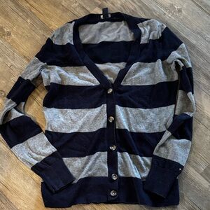 Excellent condition. Gray and navy stripes throughout
